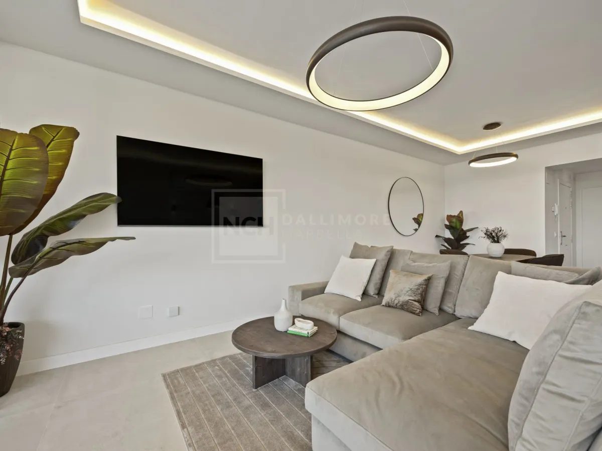 Elegant 3-bedroom Apartment With Sea and Mountain Views in Altos de La Quinta