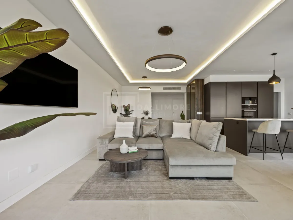 Elegant 3-bedroom Apartment With Sea and Mountain Views in Altos de La Quinta