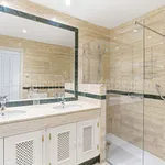 Elegant two-bedroom, beachfront apartment, located in the prestigious Jardin del Mediterráneo, Golden Mile Marbella 10