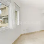 Elegant two-bedroom, beachfront apartment, located in the prestigious Jardin del Mediterráneo, Golden Mile Marbella 11