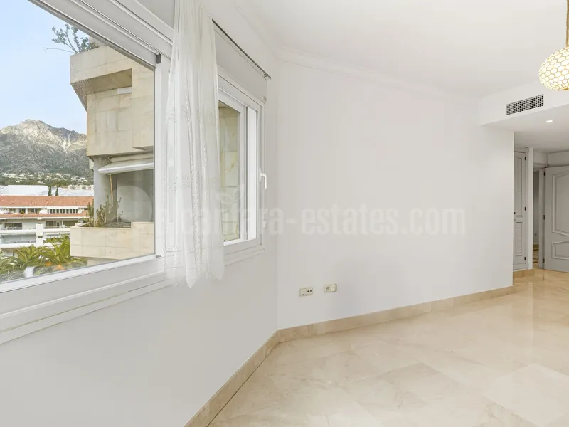 Elegant two-bedroom, beachfront apartment, located in the prestigious Jardin del Mediterráneo, Golden Mile Marbella