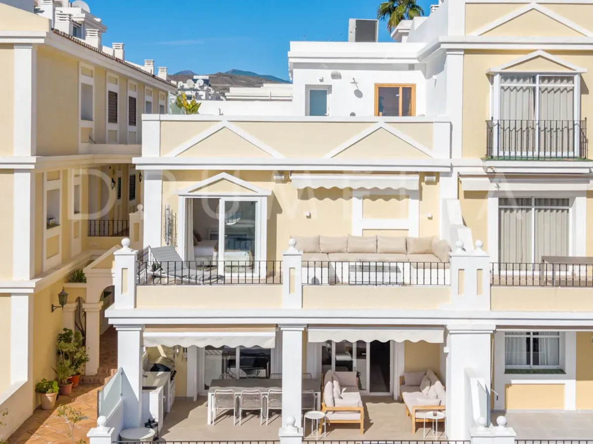 Semi-Detached House with Panoramic Sea Views in Aloha Gardens, Nueva Andalucía