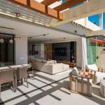 Renovated 3-Bedroom Penthouse With Terrace And La Concha To Sea Views 4