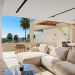 Renovated 3-Bedroom Penthouse With Terrace And La Concha To Sea Views 6