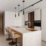 Renovated 3-Bedroom Penthouse With Terrace And La Concha To Sea Views 12