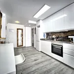 Beautifully refurbished 2 bedroom apartment beachside in the heart of Marbella 3