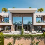 Beachside Villa in Marbesa, Marbella East 5