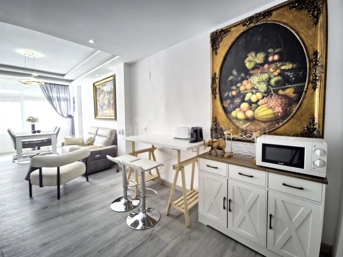 Beautifully refurbished 2 bedroom apartment beachside in the heart of Marbella