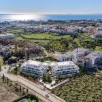 Modern Three-Bedroom Penthouse With Expansive Terraces On The New Golden Mile 4