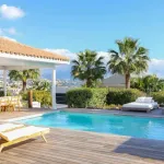 Elegant Classical Villa with Panoramic Views in La Alquería, Benahavís 5