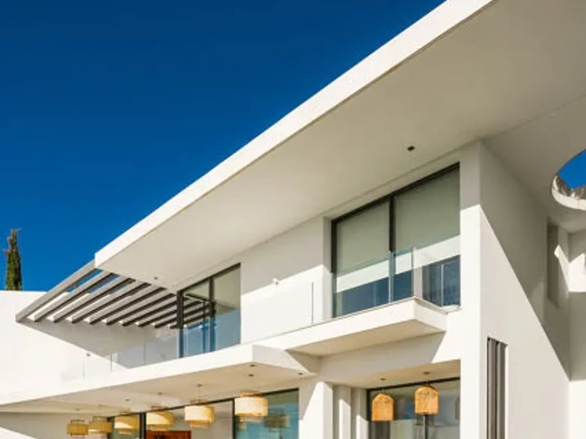 Elegant Classical Villa with Panoramic Views in La Alquería, Benahavís