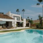 Contemporary Scandinavian-Style Villa with Panoramic Views in Nueva Andalucía 6