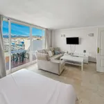 Fantastic, southwest-facing four-bedroom duplex penthouse, set in a prime position within the prestigious Puerto Banús, Marbella 10
