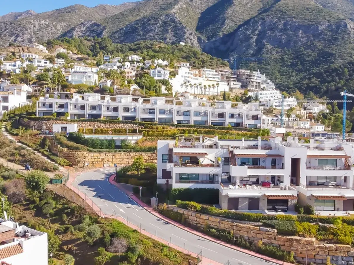 3 Bedroom Apartment For SaleIstán