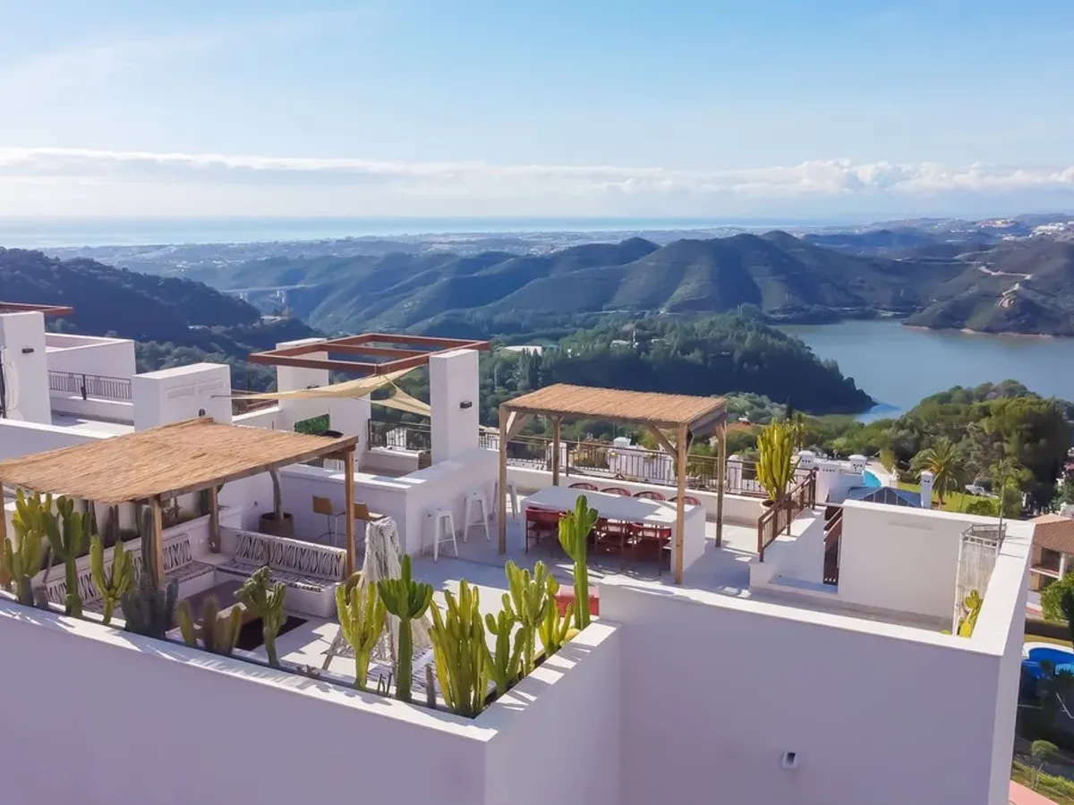 3 Bedroom Apartment For SaleIstán