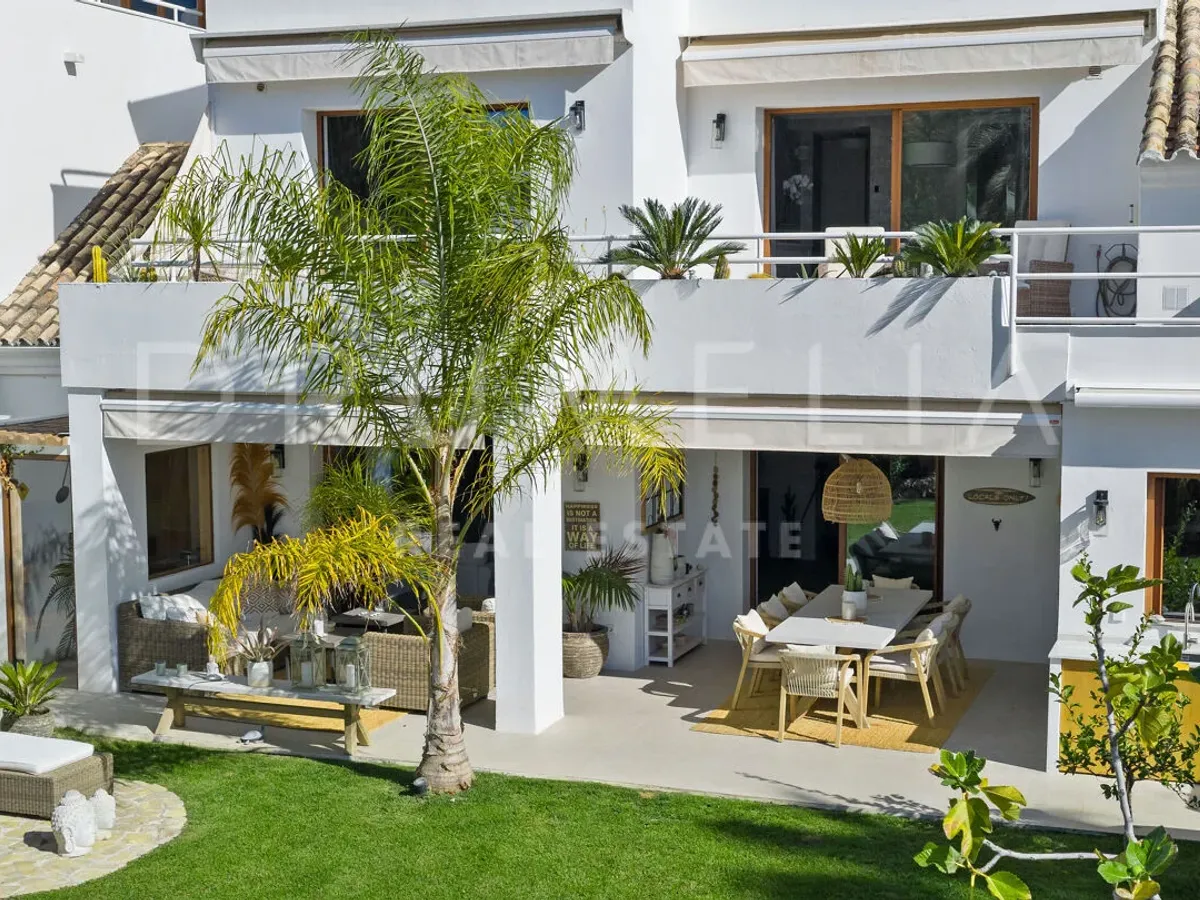 Renovated Townhouse in Alcores del Golf, Nueva Andalucía