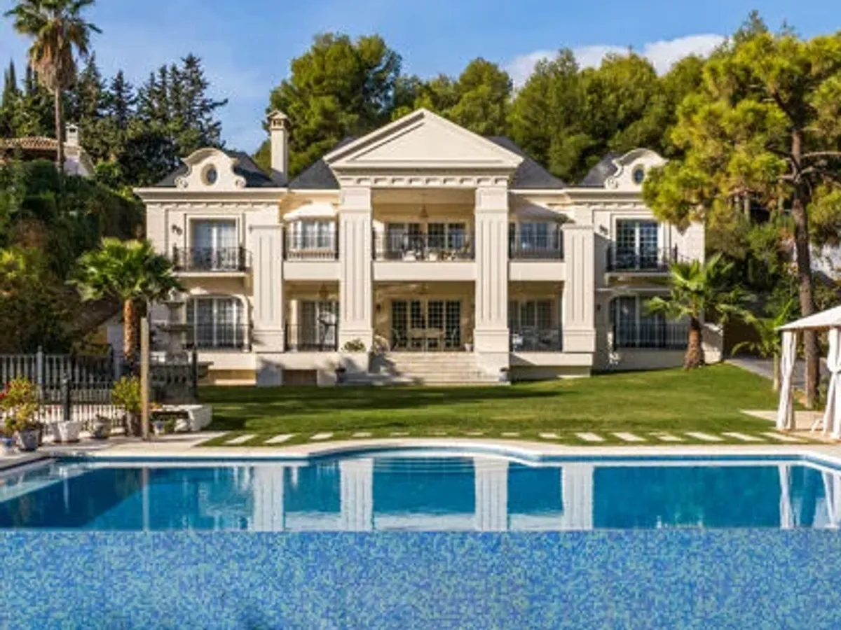 Contemporary Sea-View Villa Project in a Gated Community on Marbella’s Golden Mile