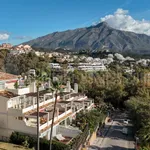 Renovated 3 Bedroom Apartment with sea & mountain views in Nueva Andalucía 6