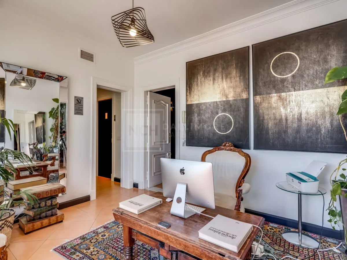 Amazing property with panoramic views!