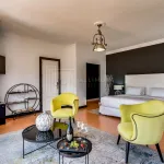 Amazing property with panoramic views! 13