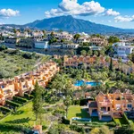 Superb three bedroom, south facing townhouse in Paraiso Bellevue, in El Paraiso on the New Golden Mile 14