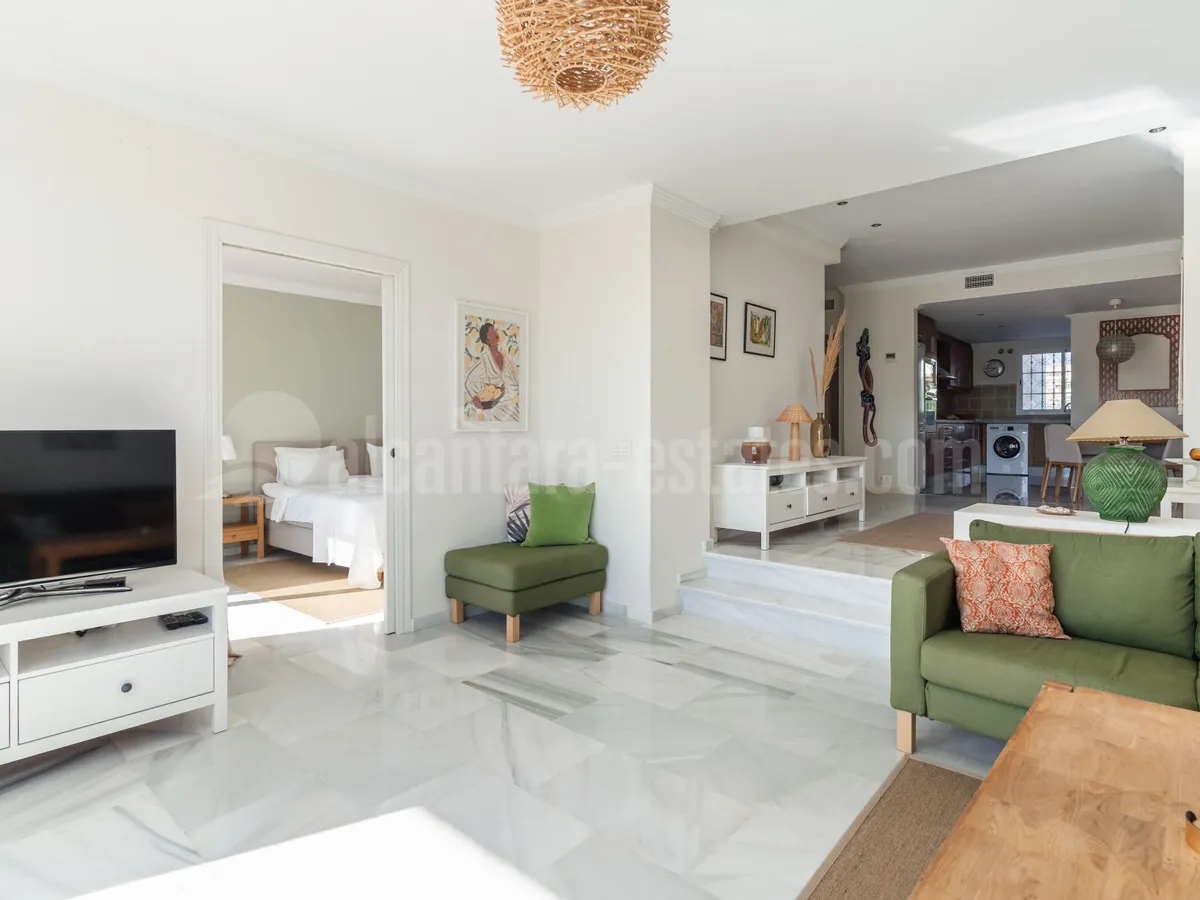 Sea view apartment on prime location