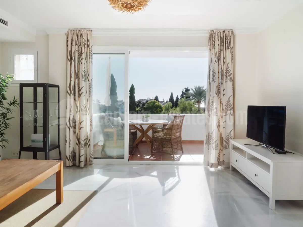 Sea view apartment on prime location