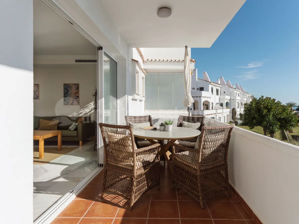 Sea view apartment on prime location