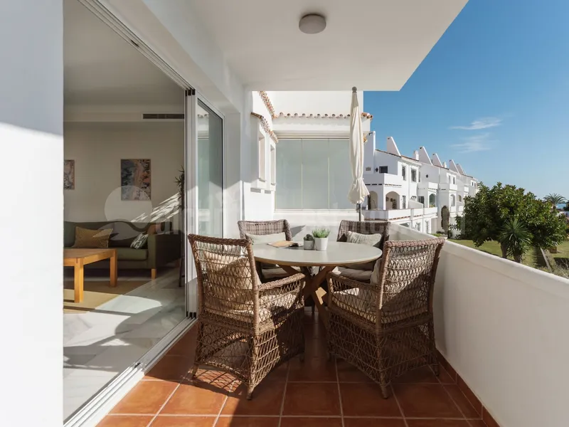 Sea view apartment on prime location