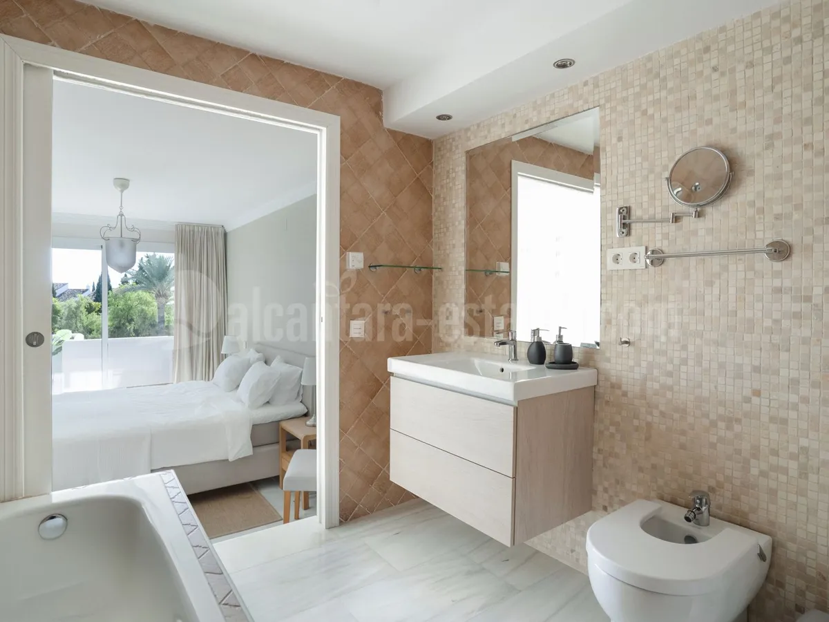 Sea view apartment on prime location