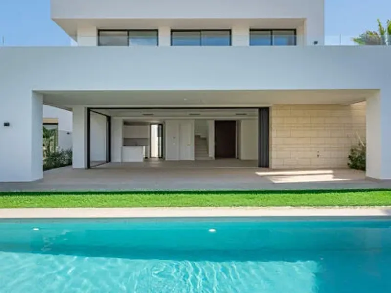 Villa Caribe - Charming and cozy luxury villa close to Mediterranean Sea in Marbesa, Marbella East