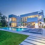 BRAND NEW BEACHSIDE VILLA BETWEEN PUERTO BANUS & SAN PEDRO DE ALCANTARA 4