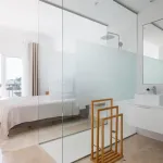 Elegant penthouse in Paraiso Pueblo featuring sea views, spacious terraces, and full facilities. 12