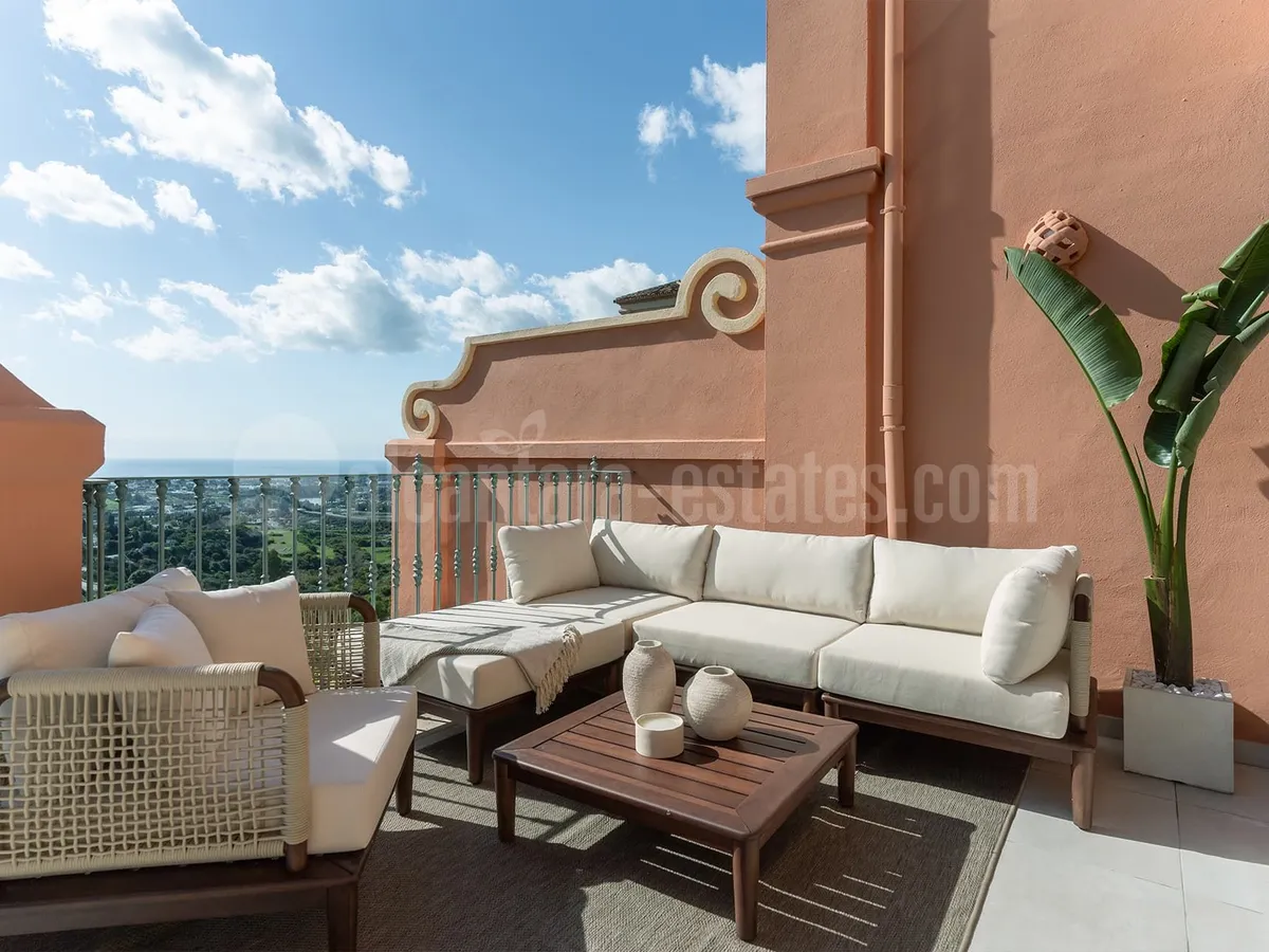 Scandinavian Design Duplex with Panoramic Sea Views in La Quinta