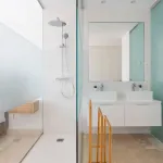 Elegant penthouse in Paraiso Pueblo featuring sea views, spacious terraces, and full facilities. 13