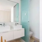 Elegant penthouse in Paraiso Pueblo featuring sea views, spacious terraces, and full facilities. 15