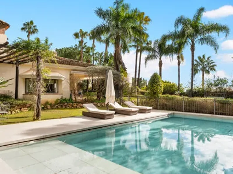 The Golden One- Luxury Modern Eco-Friendly Villa in The Golden 7 Urbanization- Golden Mile, Marbella