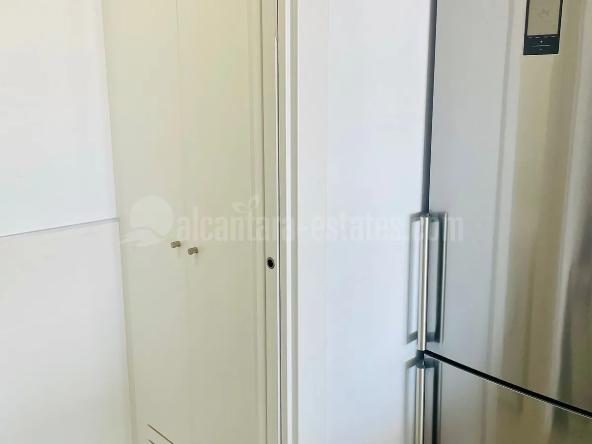 Rare opportunity ELEMENTS - Altos de Los Monteros / New construction from 2022, 1 room bijou 58m2 like first occupancy fully furnished with sea views