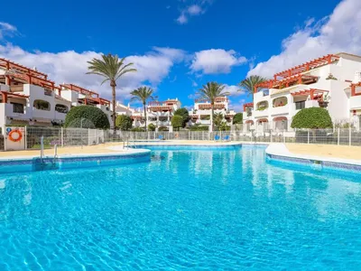 EXCEPTIONAL GARDEN APARTMENT IN RESIDENCIAL NORAY SAN PEDRO BEACH  JUST 100M FROM THE BEACHFRONT PROMENADE