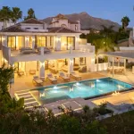 Casa Cielo - Magnificent modern villa with panoramic sea, mountain and golf views in El Herrojo, Benahavís 4