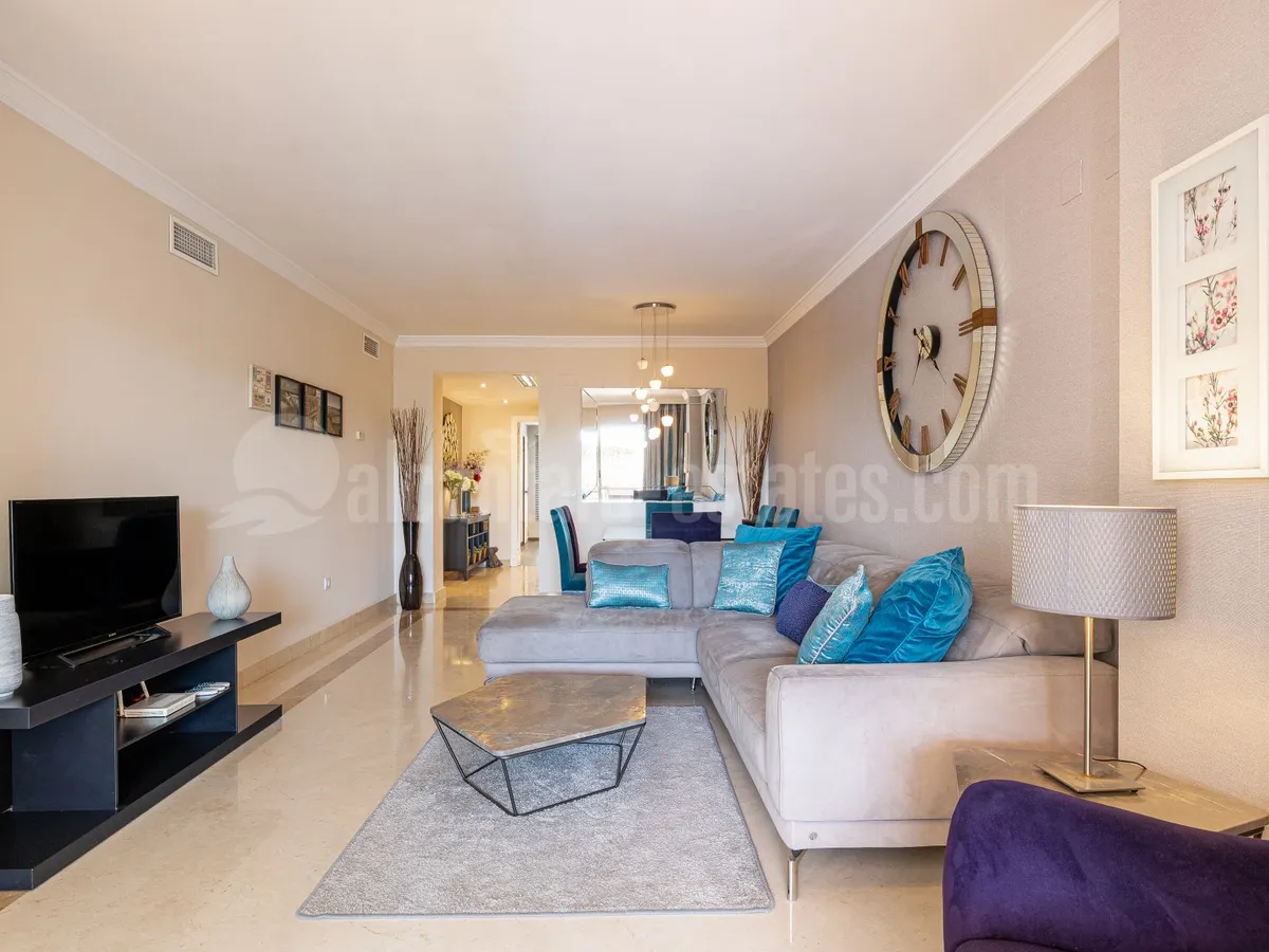 EXCEPTIONAL GARDEN APARTMENT IN RESIDENCIAL NORAY SAN PEDRO BEACH  JUST 100M FROM THE BEACHFRONT PROMENADE