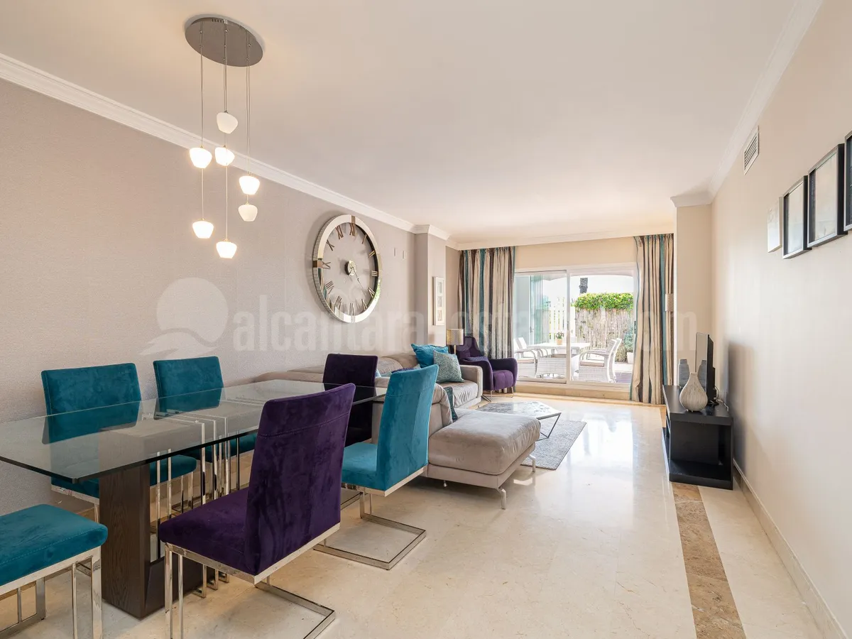 EXCEPTIONAL GARDEN APARTMENT IN RESIDENCIAL NORAY SAN PEDRO BEACH  JUST 100M FROM THE BEACHFRONT PROMENADE