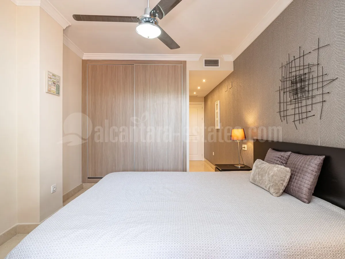 EXCEPTIONAL GARDEN APARTMENT IN RESIDENCIAL NORAY SAN PEDRO BEACH  JUST 100M FROM THE BEACHFRONT PROMENADE