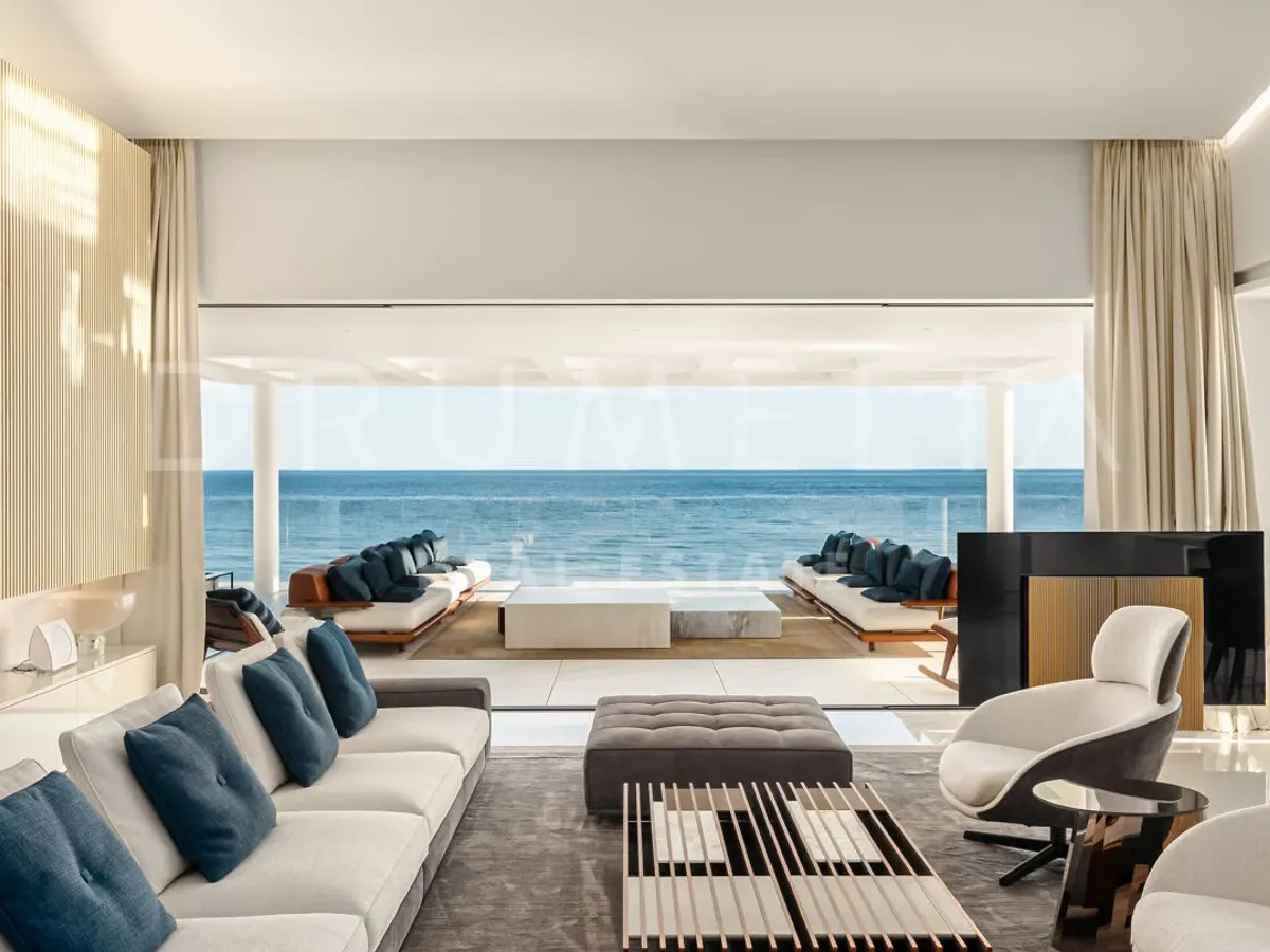 EMARE JADE -Brand new luxury seafront penthouse with stunning open sea views in Emare Beach Estepona