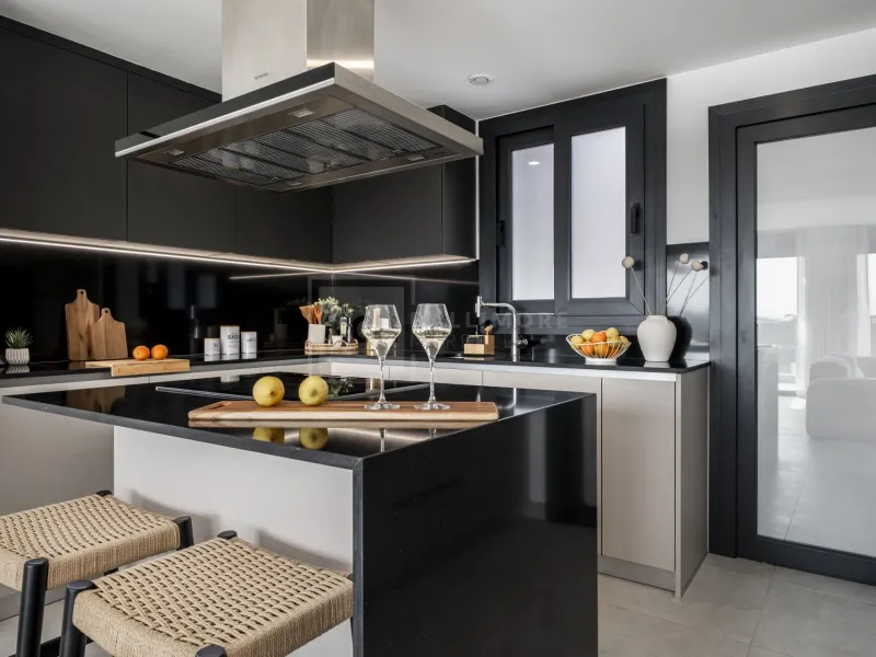 BRAND-NEW PENTHOUSE WITH PANORAMIC VIEWS LOCATED IN ATALAYA