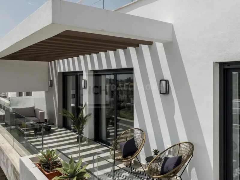 BRAND-NEW PENTHOUSE WITH PANORAMIC VIEWS LOCATED IN ATALAYA