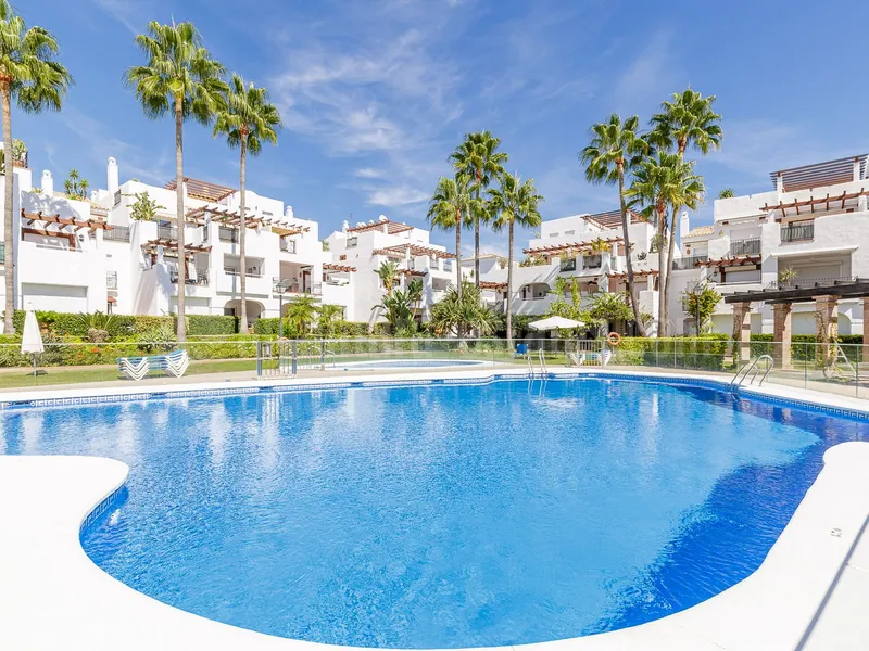 Three bedroom apartment for sale in La Gavia, San Pedro Beach