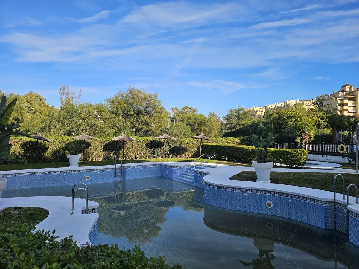 3 Bedroom Apartment For SaleSelwo