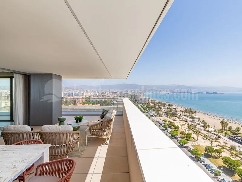 Apartment with incredible views for sale in Malaga Towers
