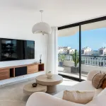 FULLY REFURBISHED 3-BEDROOM PENTHOUSE LOCATED IN MARBELLA CENTRO 5